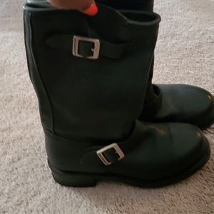 Motorcycle riding boots
